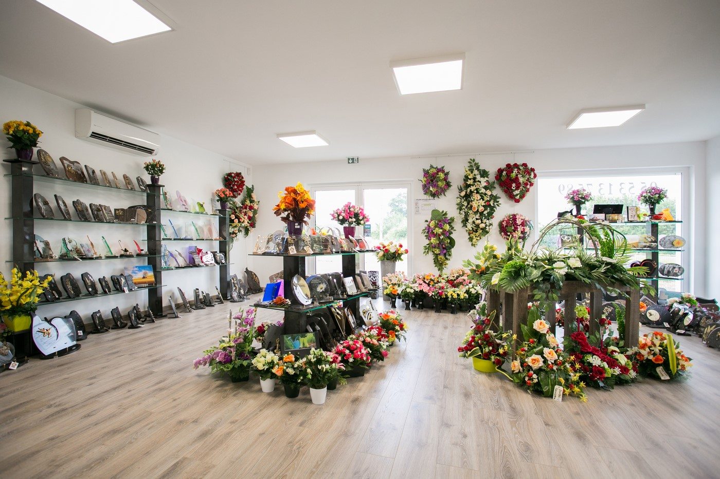 boutique des fleurs et plaques