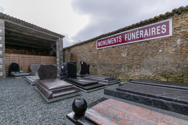 differents monuments funeraires